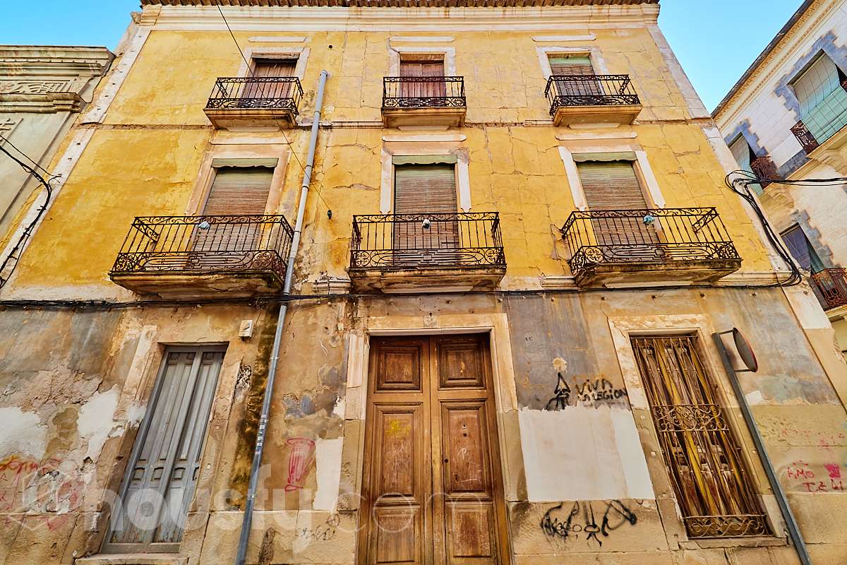 Casa en venta en Calle San Isidro, Novelda