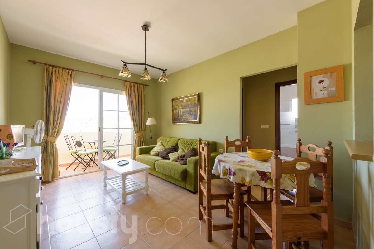 Piso en venta en Avenida del Mediterráneo, Chaparil - Torrecilla - Punta Lara, Nerja
