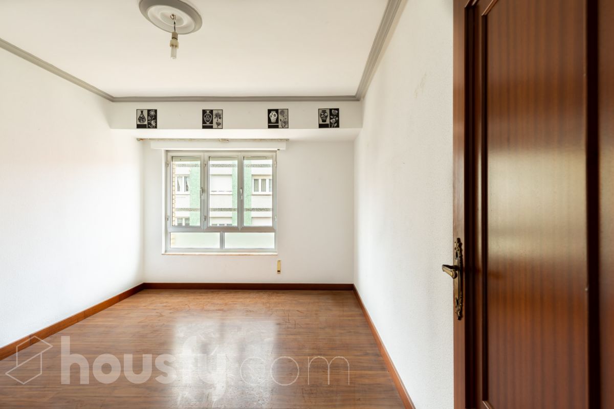 Piso en venta en Avenida Flórez Estrada, Noreña