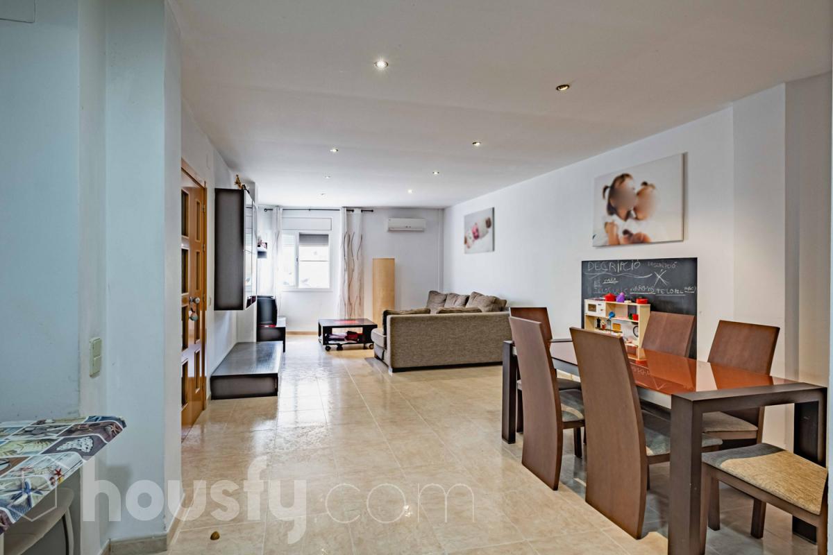 Piso en venta en Antoni Gaudi, Deltebre