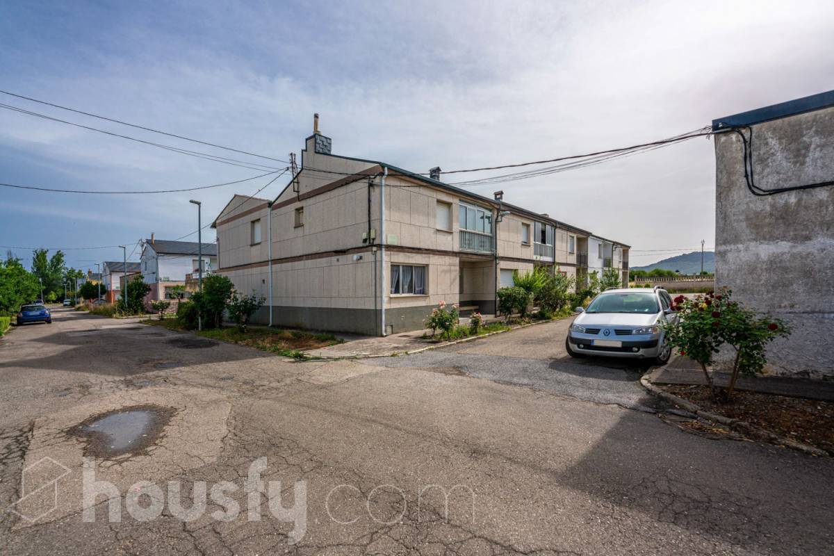 Casa en venta en Calle Boeza Fuentes, Cuatrovientos, Ponferrada