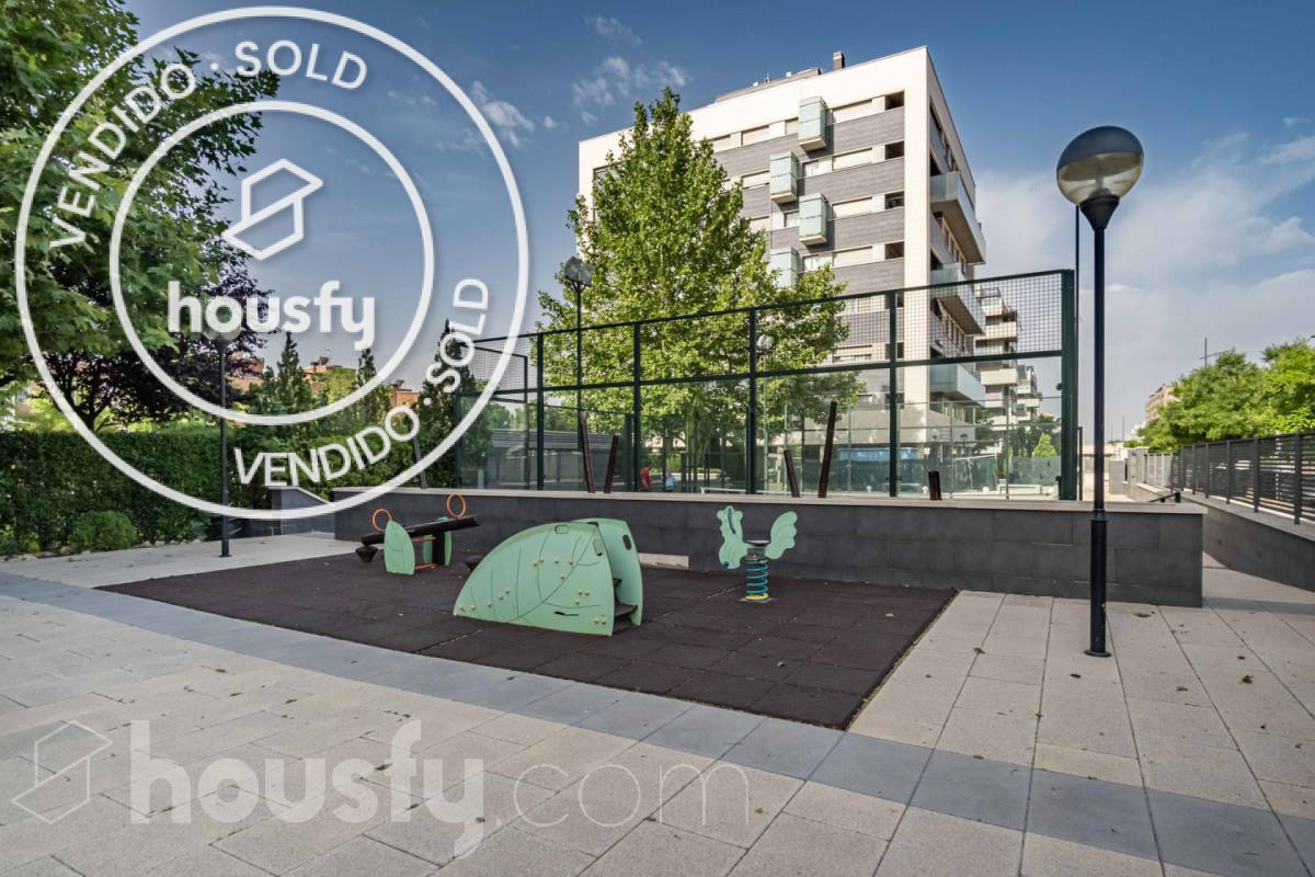Piso vendido en Avenida de la Vía Lactea, Sur, Móstoles