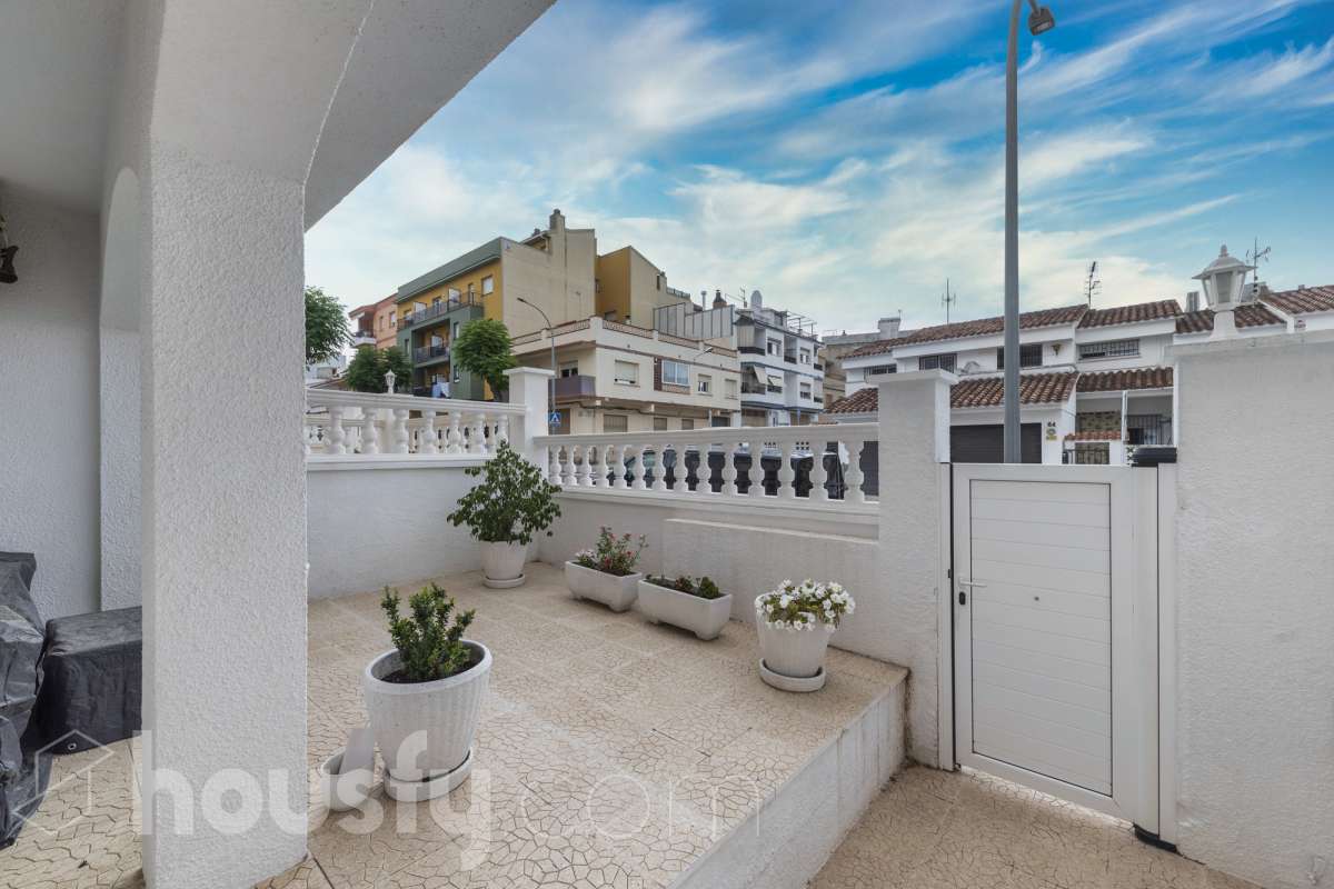 Casa en venta en AV MAS D EN SERRA,, Les Roquetes, Sant Pere de Ribes