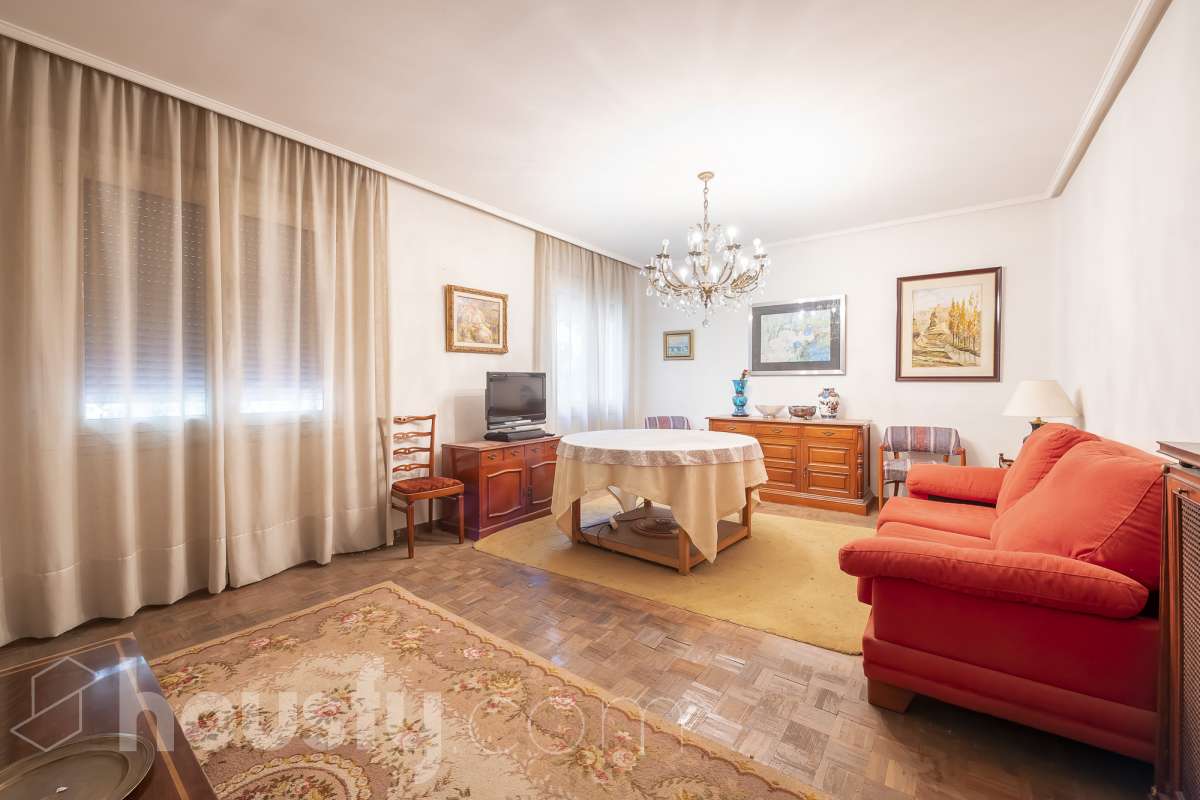 Piso en venta en Calle de Fernández de los Ríos, Chamberí, Madrid