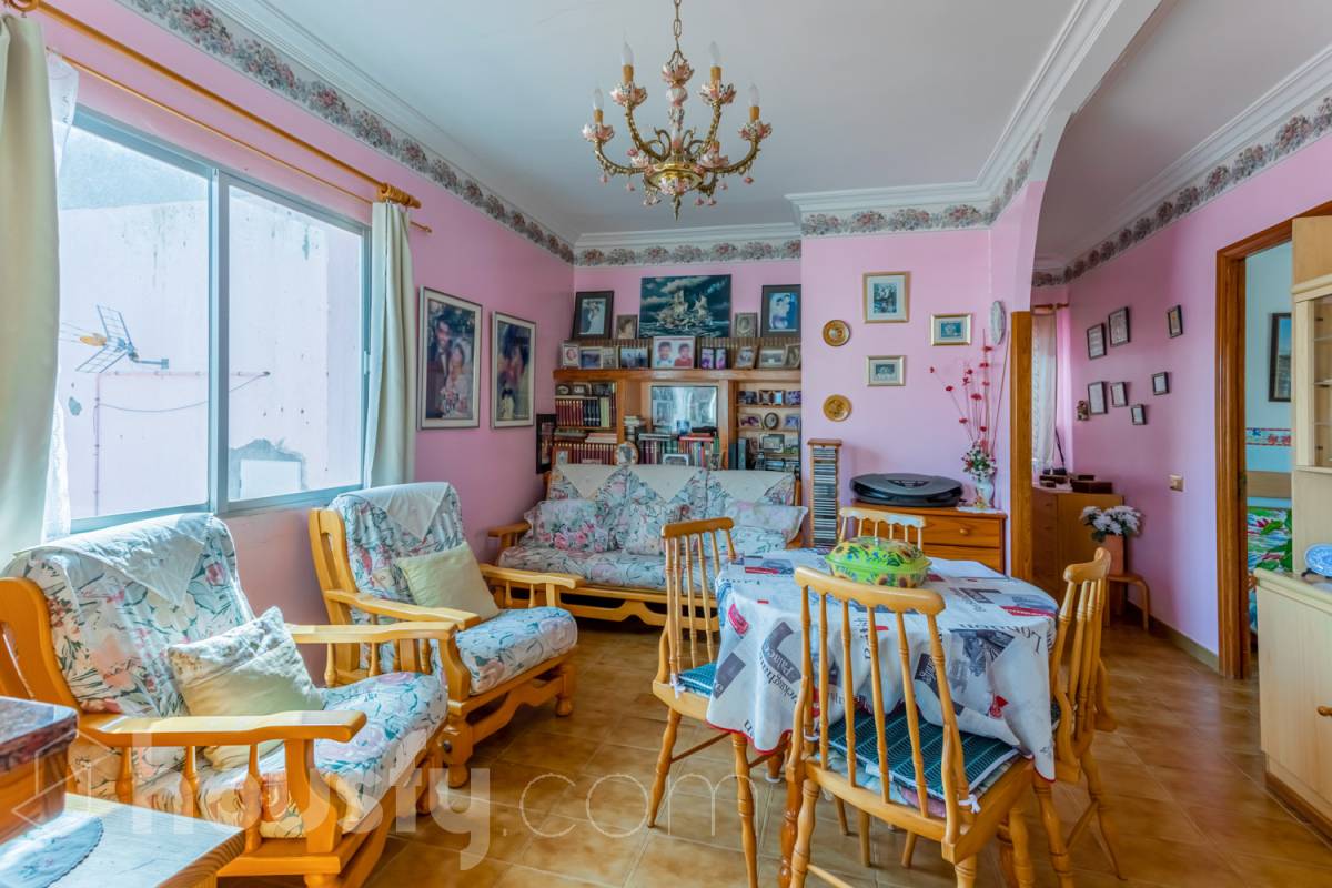 Piso en venta en CL CANDELARIA DE LEON,, Carretera del Centro - Cono sur, Las Palmas de Gran Canaria