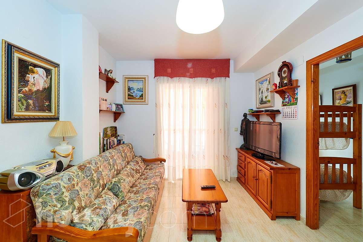 Piso en venta en CL SAN MIGUEL DE SALINAS, El Acequión - Los Náufragos, Torrevieja