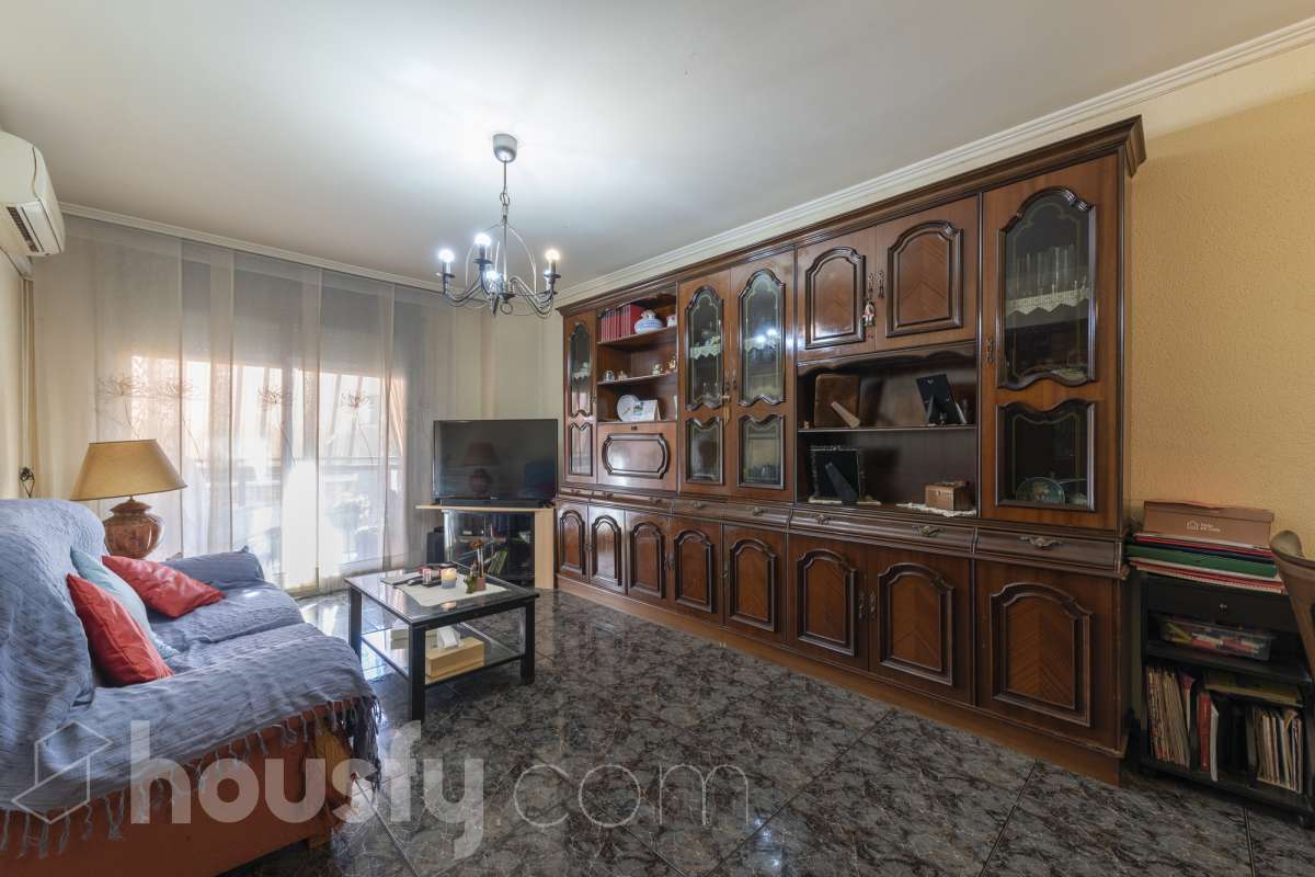 Piso en venta en CL SANT JORDI, Sant Adriá de Besós