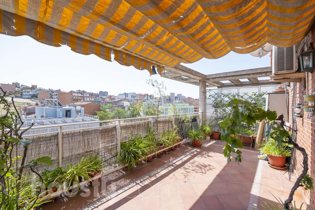 Atico en venta en Calle de Sierra Toledana, Puente de Vallecas, Madrid