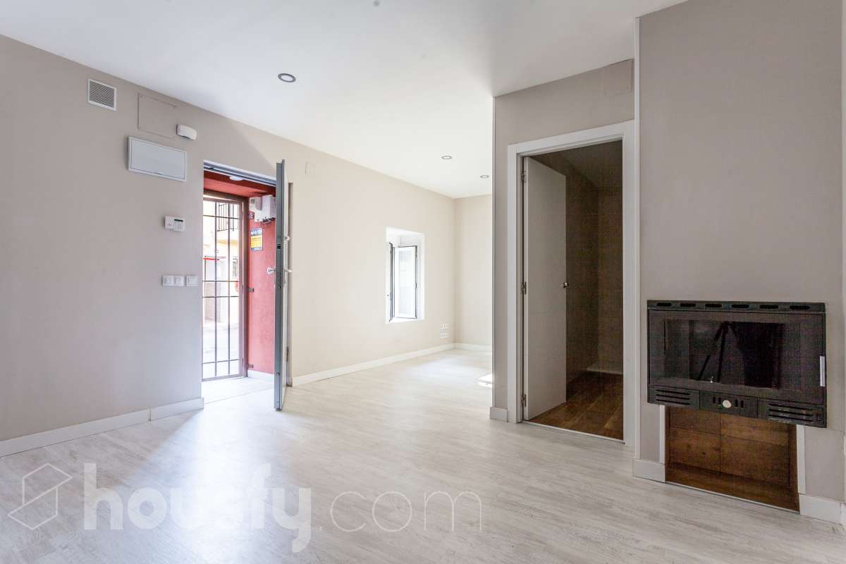 Casa en venta en Calle Mejorada, Velilla de San Antonio