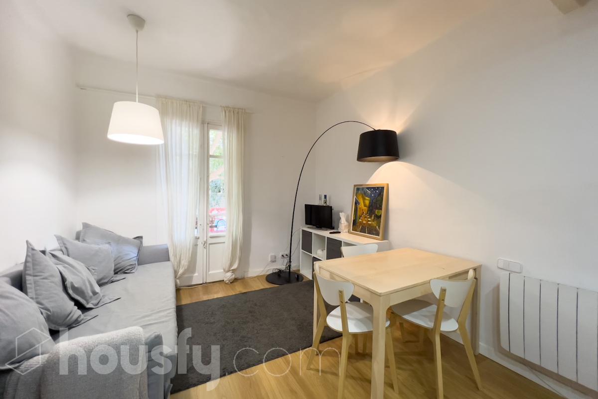 Piso en venta en Carrer de Calàbria, Eixample, Barcelona