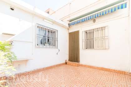 Casas en venta en el barrio de La Salut - Lloreda