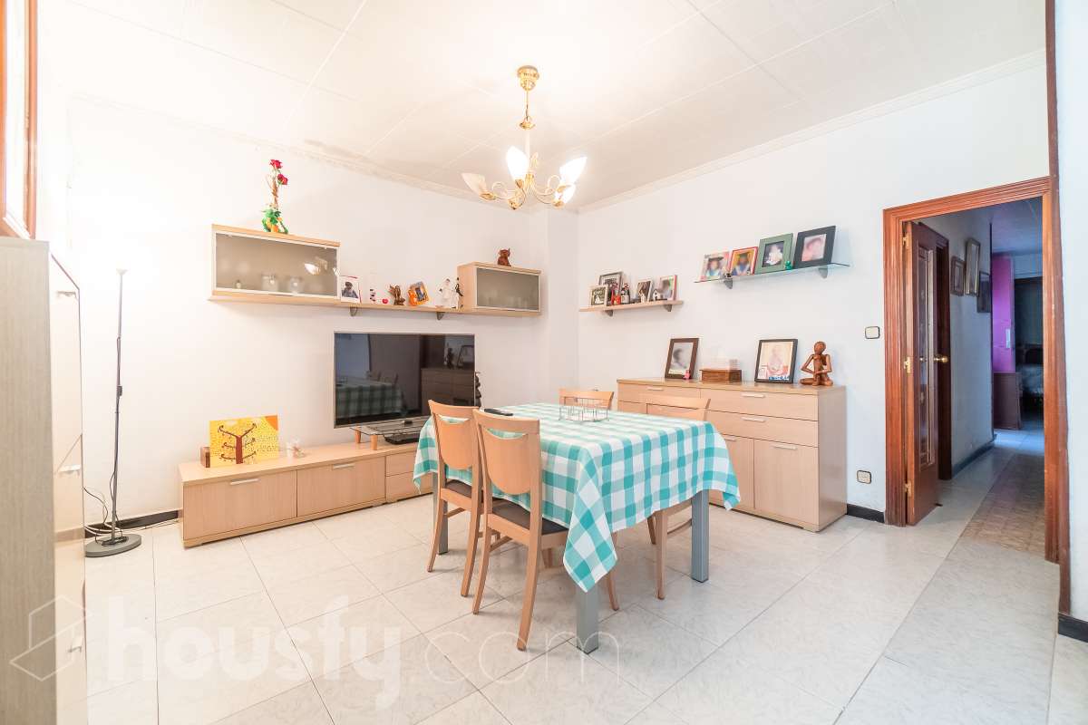 Casa en venta en CL PAU PIFERRER, 54, La Salut - Lloreda, Badalona