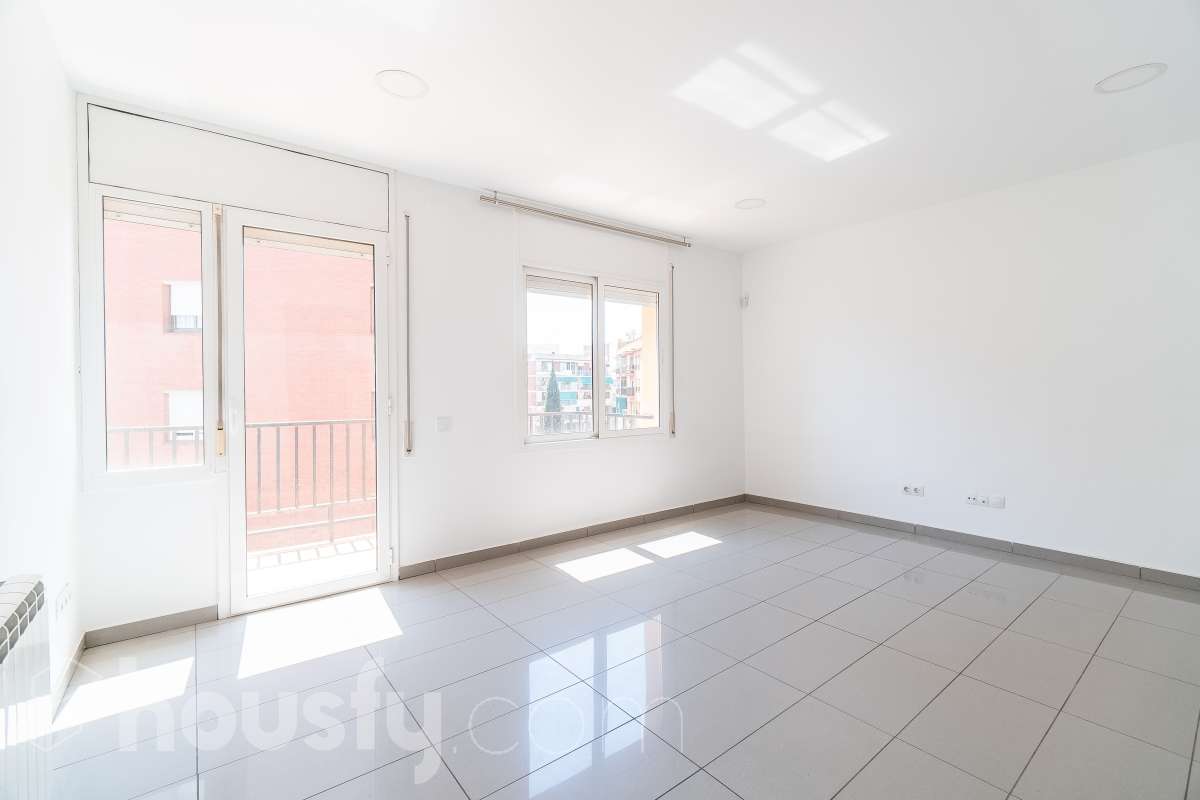 Piso en venta en Carrer de Santiago Rusiñol, Santa Perpètua de Mogoda