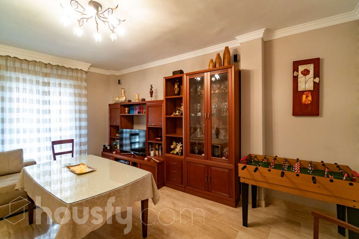 Piso en venta en CL ERAS BAJAS, Pinos-Puente
