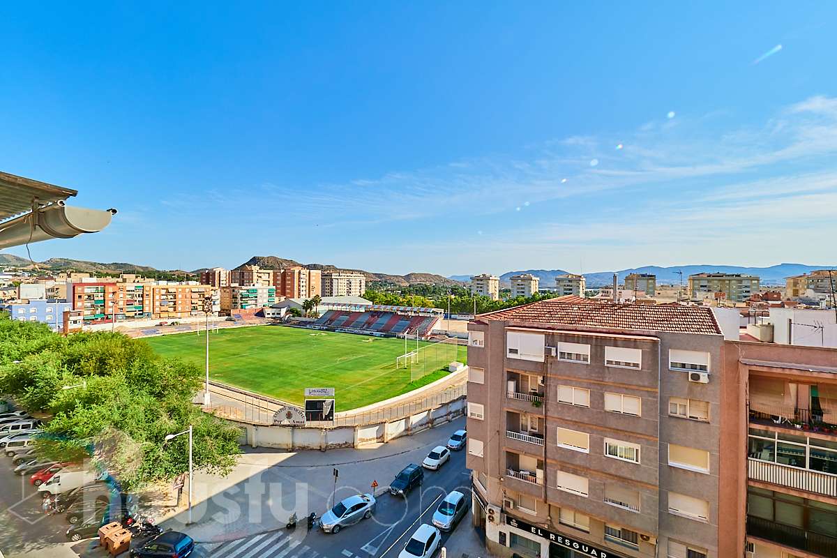 Atico en venta en Avenida Olimpiadas, Plaza de Toros - Avenida Chapí - Trinquete, Elda