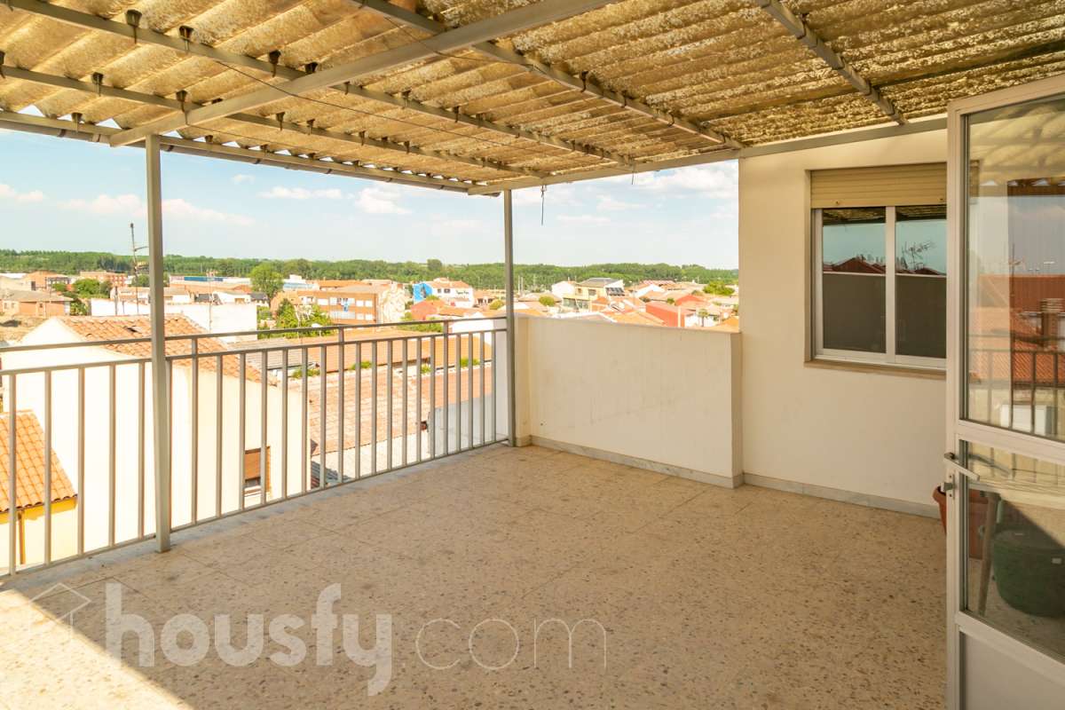 Duplex en venta en Calle Armonía, La Bañeza