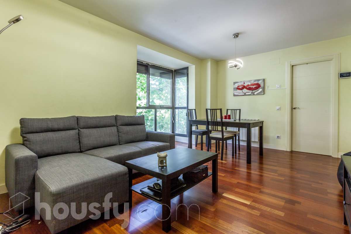 Piso en venta en Calle Talamanca del Jarama, Villa de Vallecas, Madrid