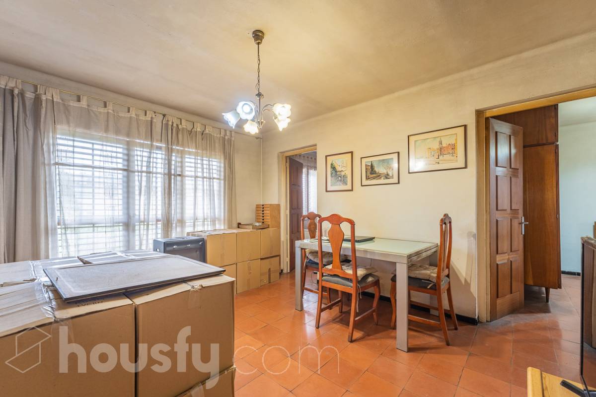 Piso en venta en Ronda de Pedret, Montjuïc, Girona