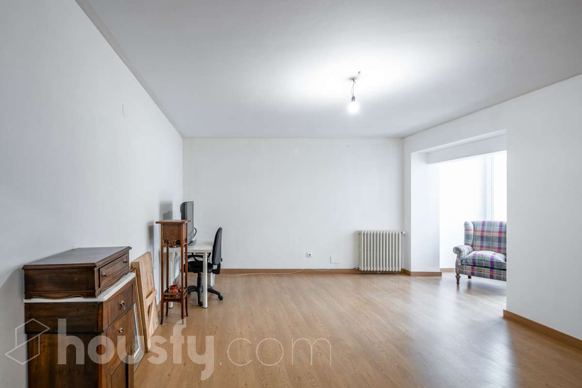 Piso en venta en Calle González Besada, Centro-Casco Histórico, Oviedo
