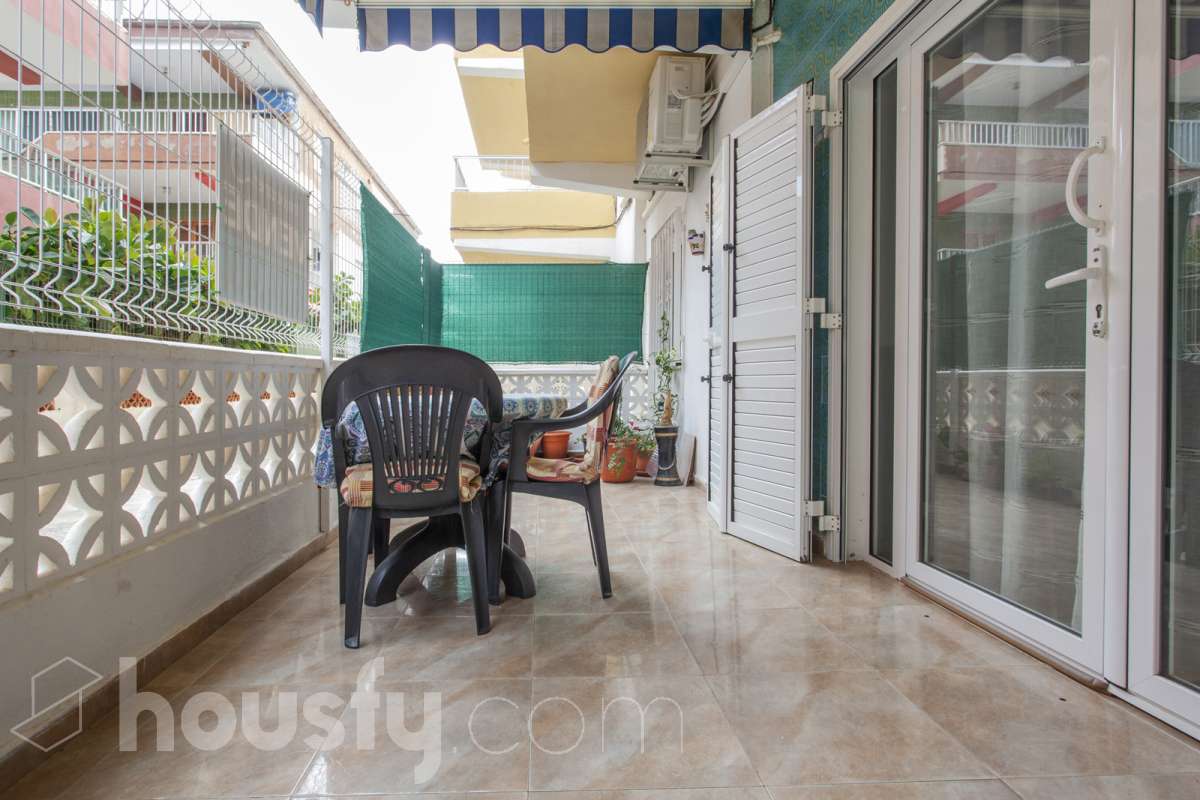 Bajo en venta en Carrer de l'Illa de Xipre, Platja de Oliva, Oliva