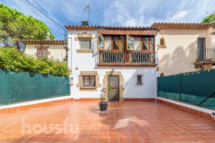 Casas en venta en el barrio de Golf Costa Brava - Bufaganyes