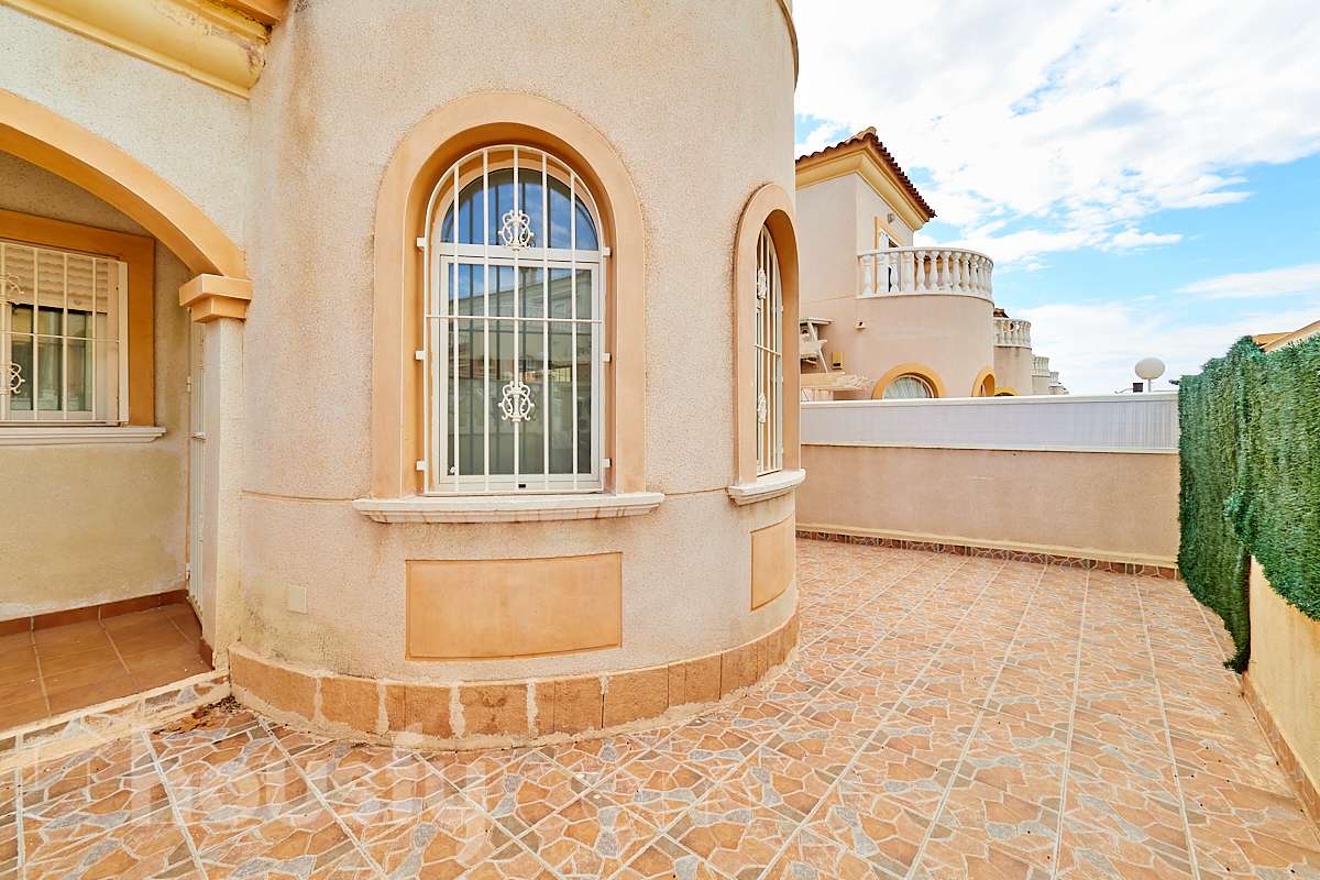 Casa en venta en CL MARIA SAN GIL N, 31, Nueva Torrevieja - Aguas Nuevas, Torrevieja
