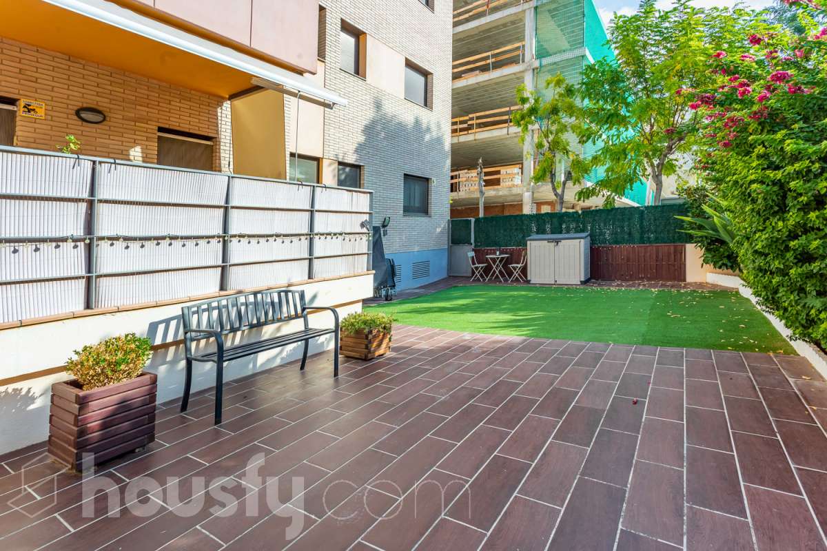 Bajo en venta en Carrer de Rosa Sensat, Barenys, Salou