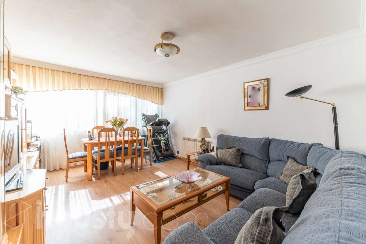 Piso en venta en Calle de Sabadell, Fuencarral, Madrid
