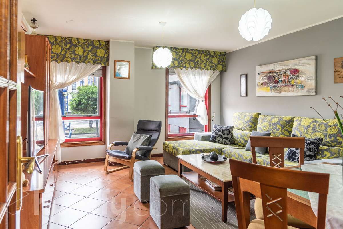 Piso en venta en Avenida Ribados, Acea de Ama - O Burgo, Culleredo
