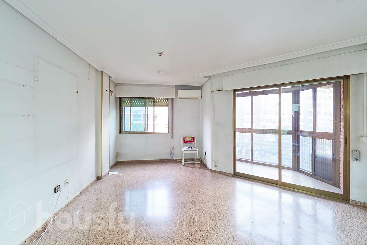 Piso en venta en Calle Foglietti, Benalua-La Florida-Babel-San Gabriel, Alicante / Alacant