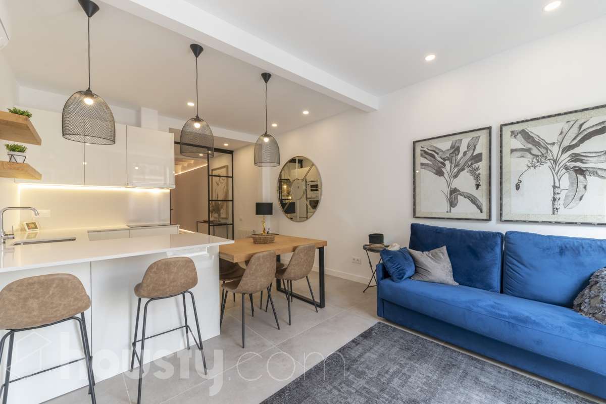 Piso en venta en Carrer Nou de la Rambla, Ciutat Vella, Barcelona