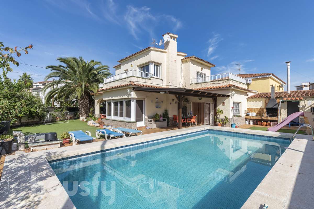 Casa en venta en Avinguda França, Vallpineda-Rocamar, Sant Pere de Ribes