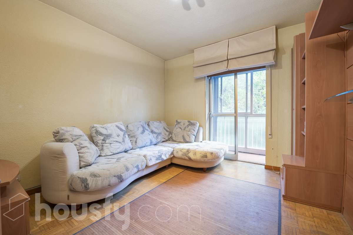 Piso en venta en Calle de Gutierre de Cetina, Ciudad Lineal, Madrid