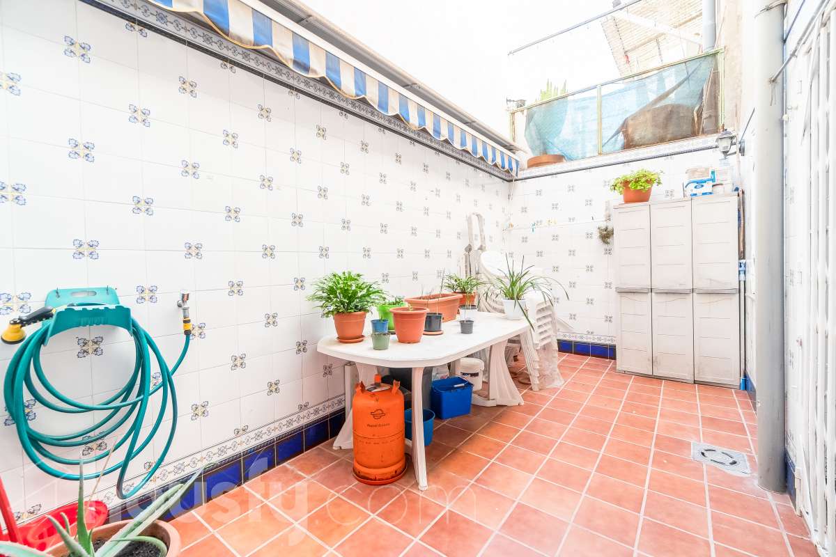 Bajo en venta en Carrer de Sant Antoni, Sant Joan Despí
