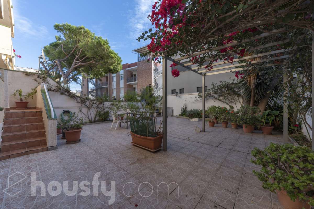Piso en venta en CL VERDI, Cubelles