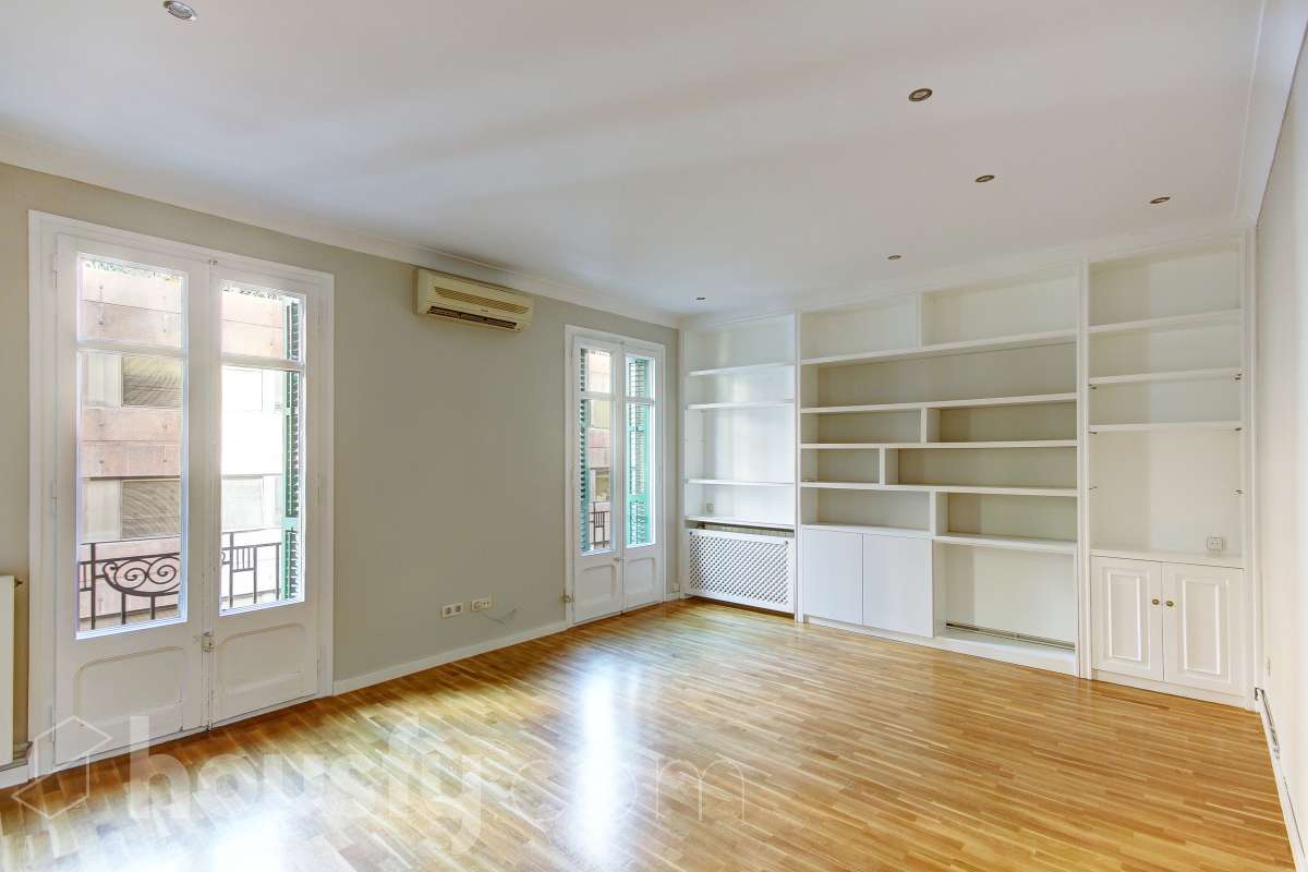 Piso en venta en COMTE DE SALVATIERRA, Sarrià-Sant Gervasi, Barcelona