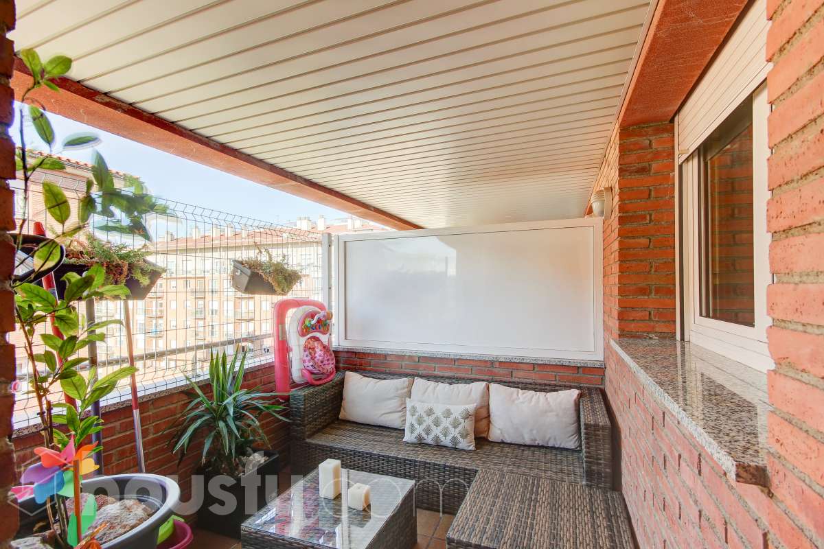 Piso en venta en Ronda de Francesc Camprodon, El Sucre-Universitat, Vic