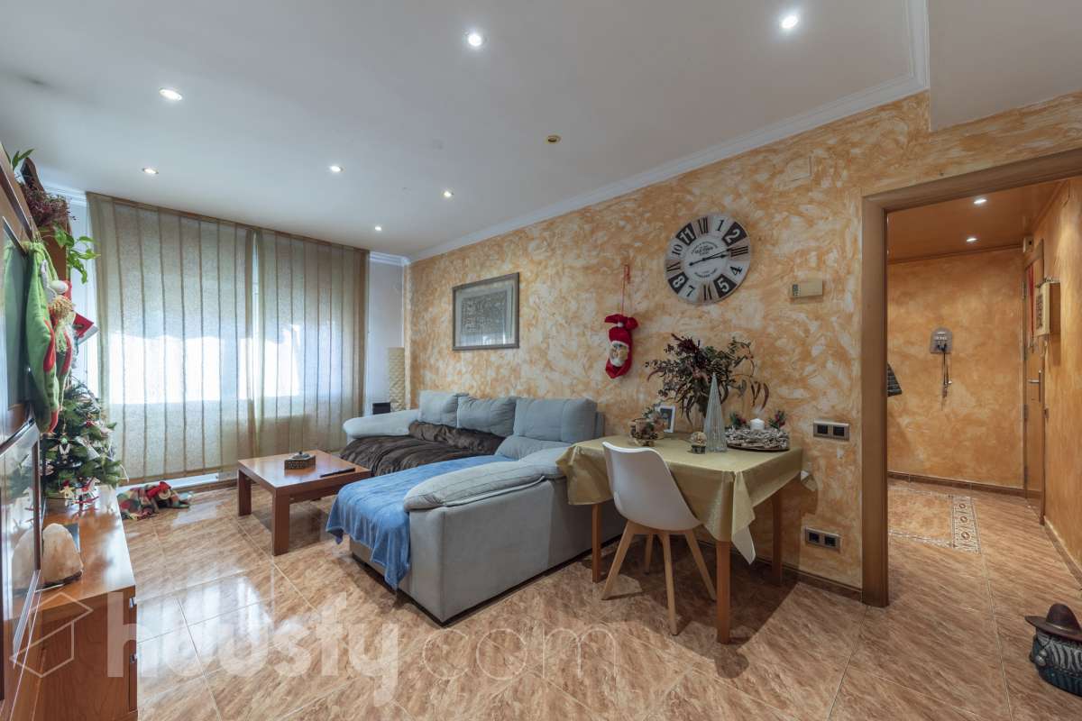 Piso en venta en CL VERMELL, Centre - Casco Antiguo, Sant Boi de Llobregat