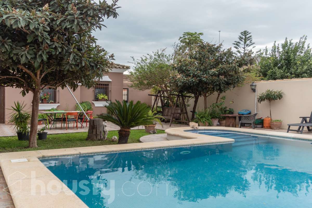 Casa en venta en Calle Colibrí, Ctra de La Playa - La Coquina, Chiclana de la Frontera