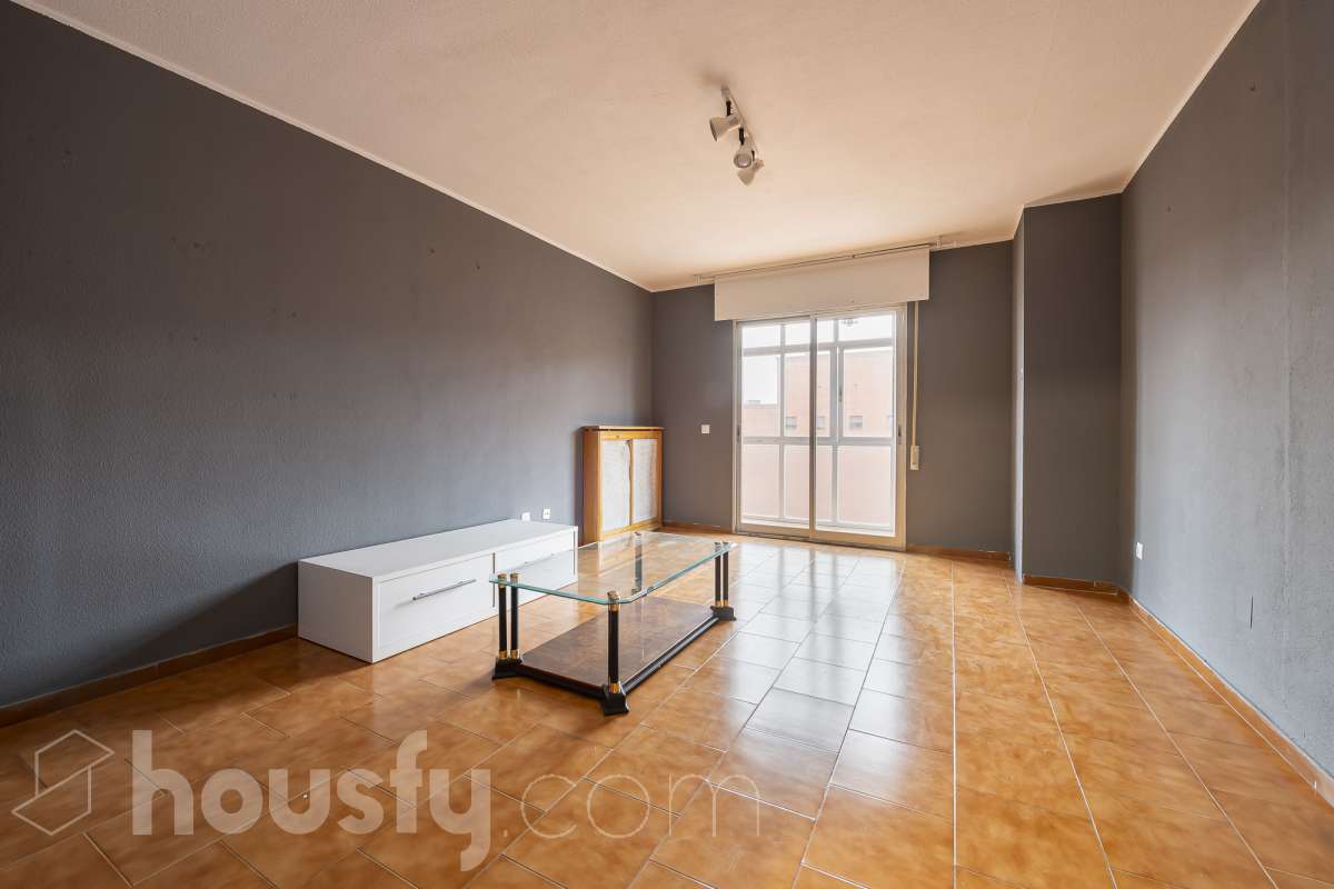 Piso en venta en Calle de Félix Rodríguez de la Fuente, Moratalaz, Madrid