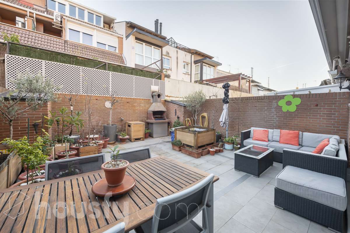 Casa en venta en Plaza del Valle de la Jarosa, Fuencarral, Madrid