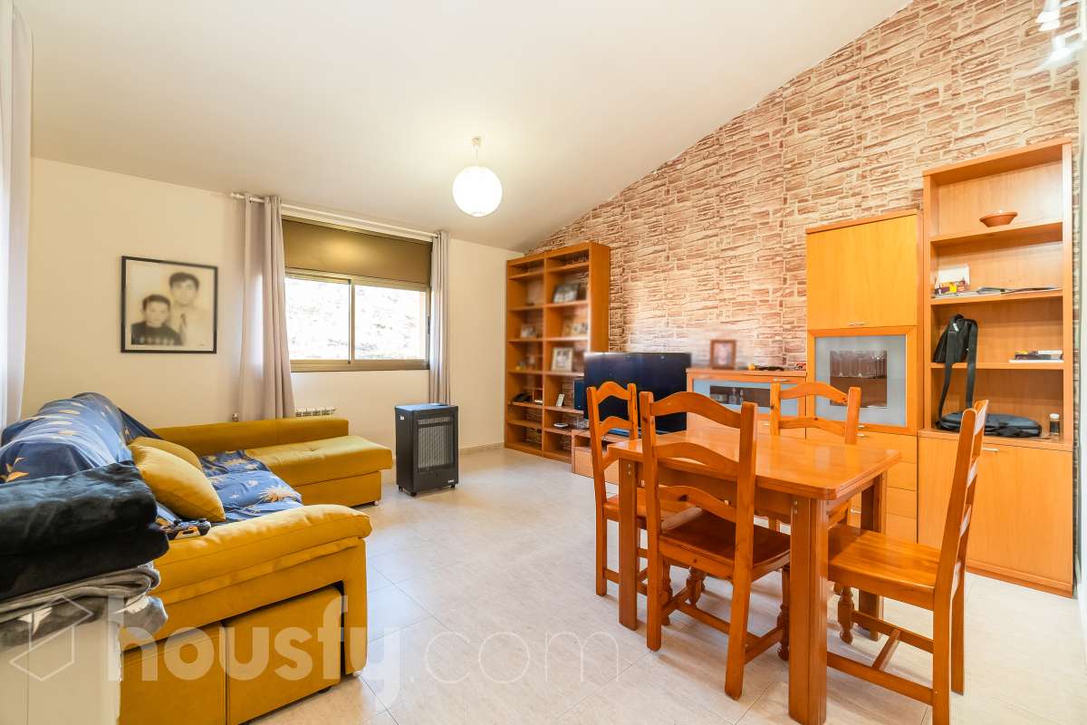 Casa en venta en CL VALLIRANA, Vallirana