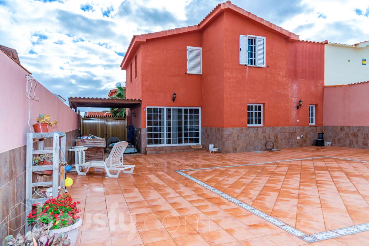 Casa en venta en AV 1º DE MAYO, Parque Holandés, La Oliva