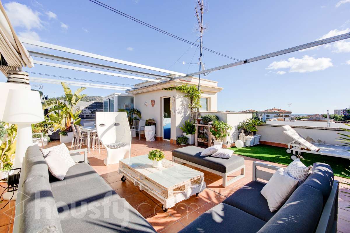 Atico en venta en CL MADRIGUERA, Vallpineda-Santa Barbara-La Plana, Sitges
