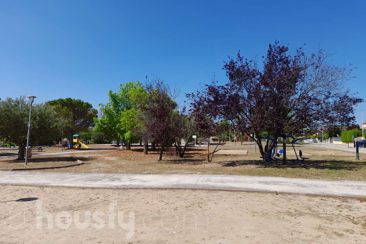 Oportunidad parcela en Pla de Cavalls-18