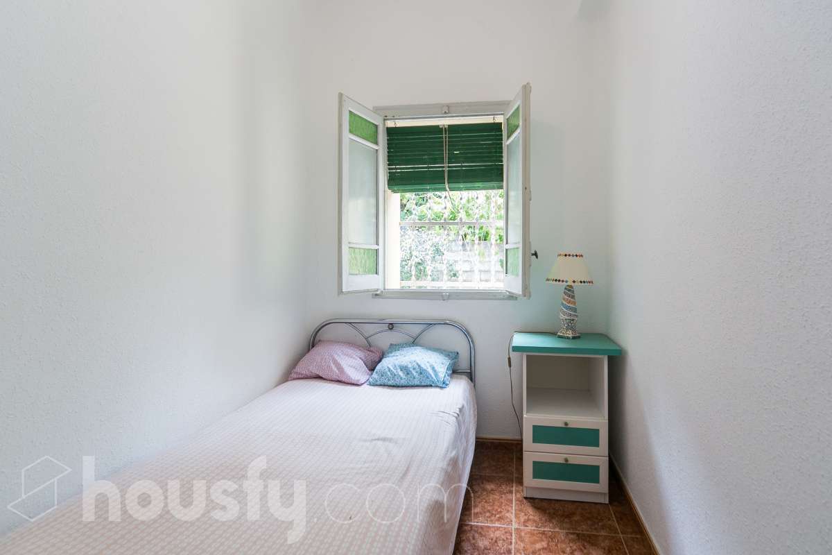 Admirable casa en Argençola-12