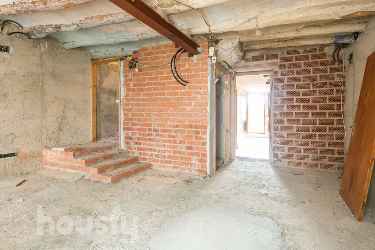 Casa 4 habitaciones con patio en Sant Marti de Tous-34