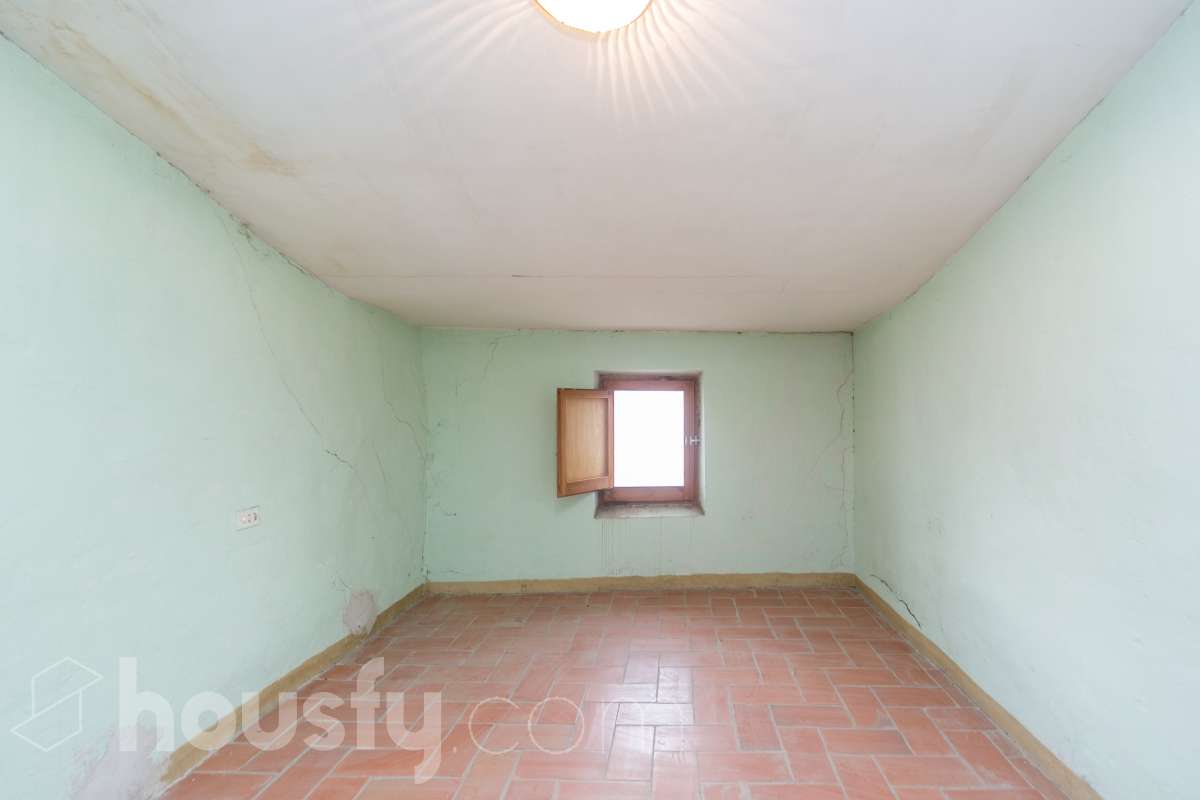 Casa 4 habitaciones con patio en Sant Marti de Tous-20