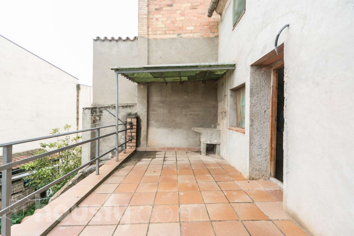 Casa 4 habitaciones con patio en Sant Marti de Tous-53