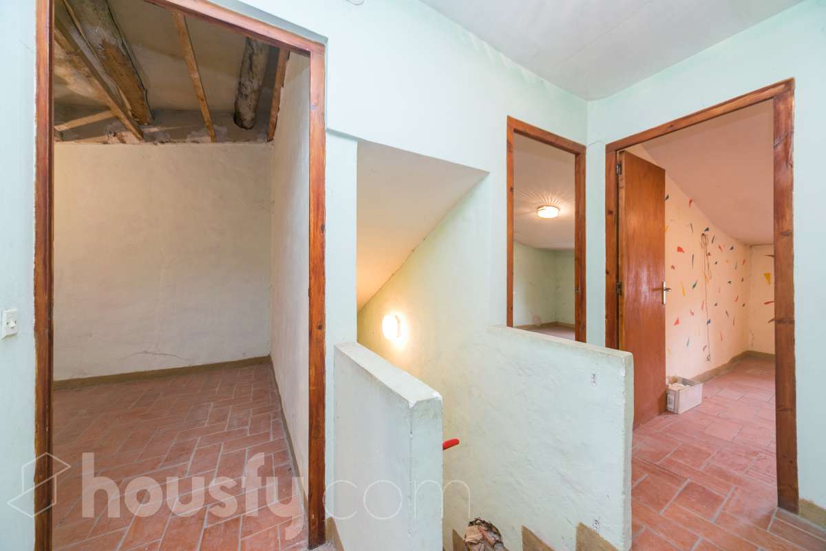 Casa 4 habitaciones con patio en Sant Marti de Tous-11